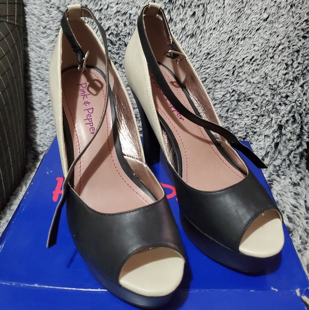 Pink & Pepper black and white heels  size 9.5